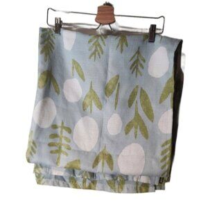 Leaf Patterned Curtains  in Green and‎ White Light